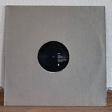 Isolée - System（Playhouse – 8）