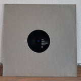 Isolée - Raum Einz（Playhouse – 11）