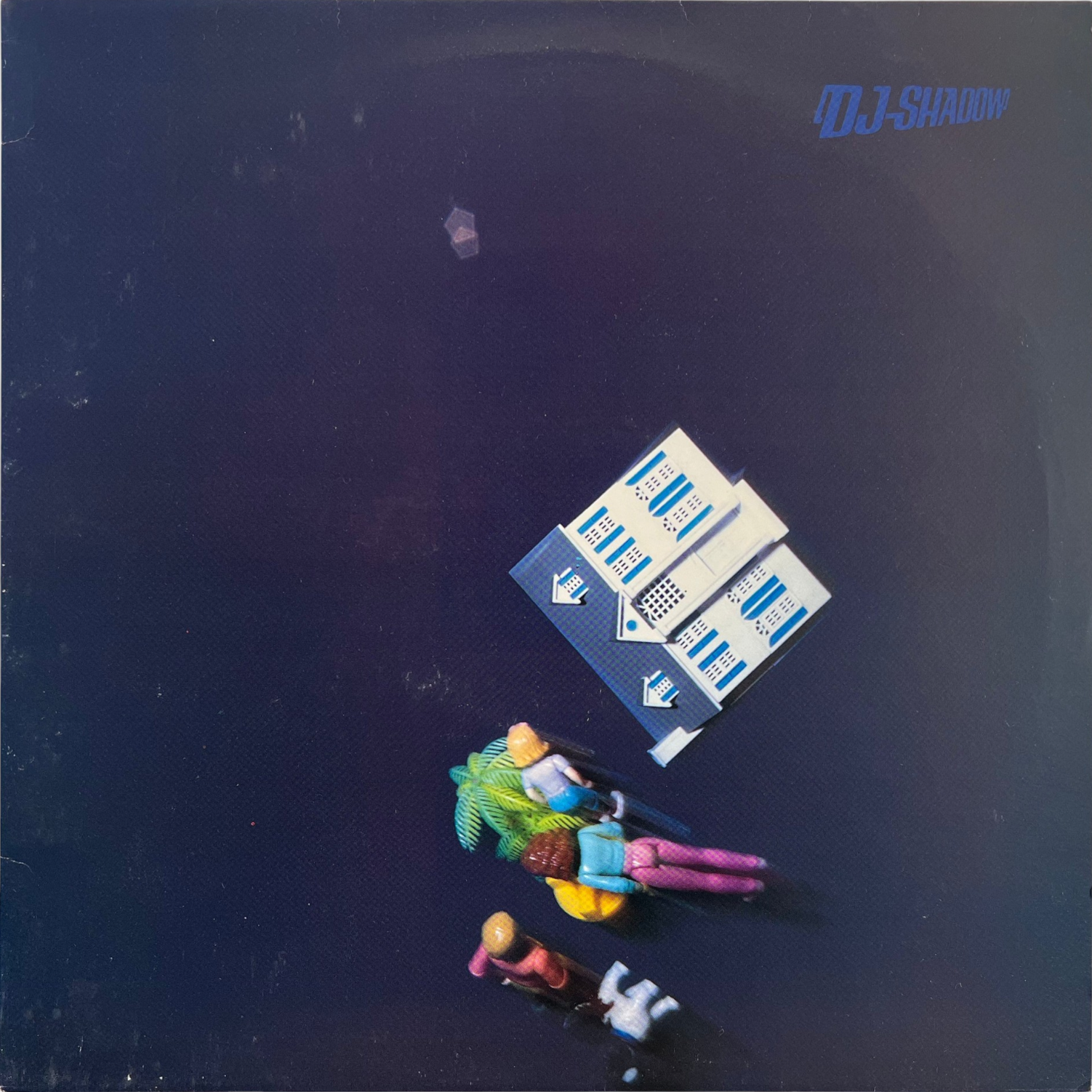 DJ Shadow - Midnight In A Perfect World | Mo Wax | Music Forecast
